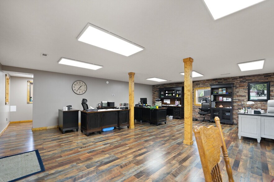 More Photos Of 4564 New Liberty Big Meadow Rd, Knob Lick Warehouse For Sale