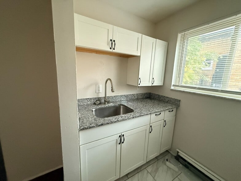 More Photos Of 3553-3559 Van Antwerp Pl, Cincinnati Apartments For Sale