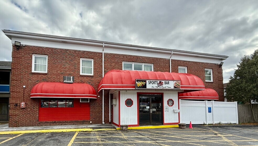 More Photos Of 1186 Worcester Rd, Framingham Hotel For Sale