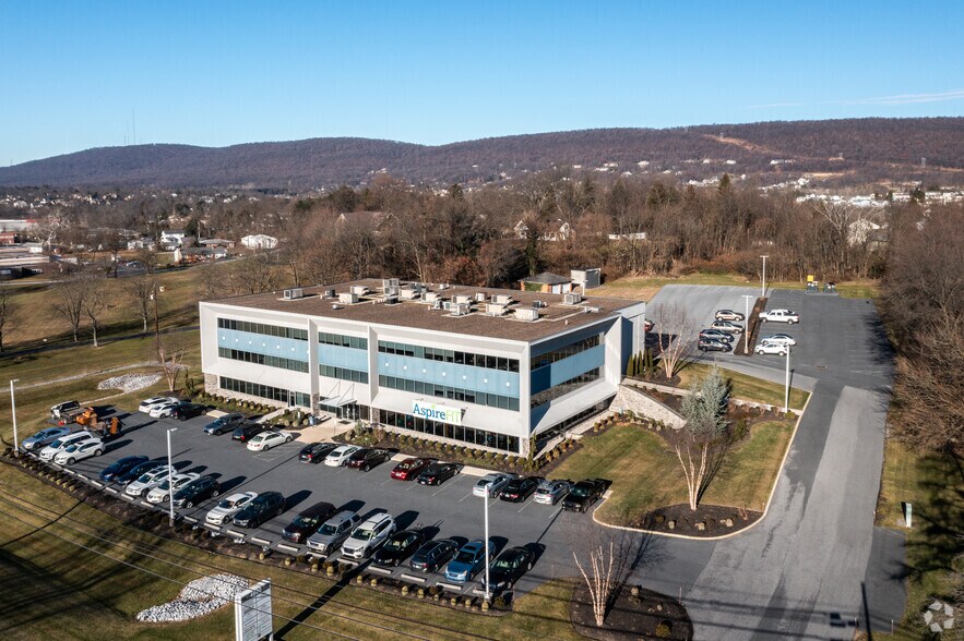 More Photos Of 4800 Linglestown Rd, Harrisburg Medical For Lease