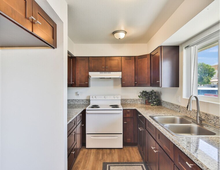 More Photos Of 46595 Vargas Rd, Indio Apartments For Sale