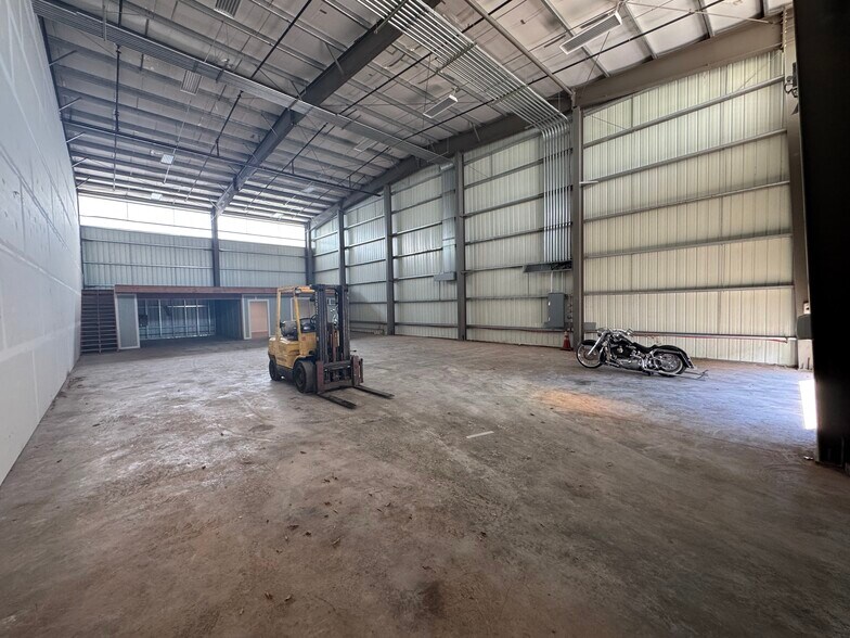 More Photos Of 91-150 Malakole St, Kapolei Unknown For Lease