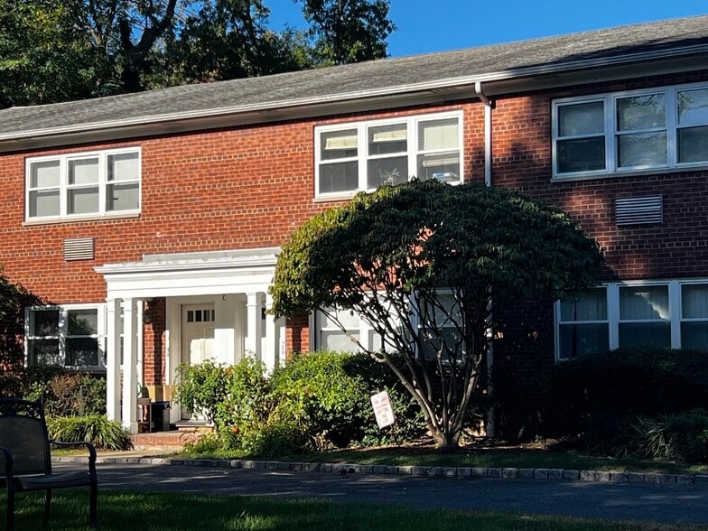 More Photos Of 56 Mechanic St, Millburn Apartments For Sale