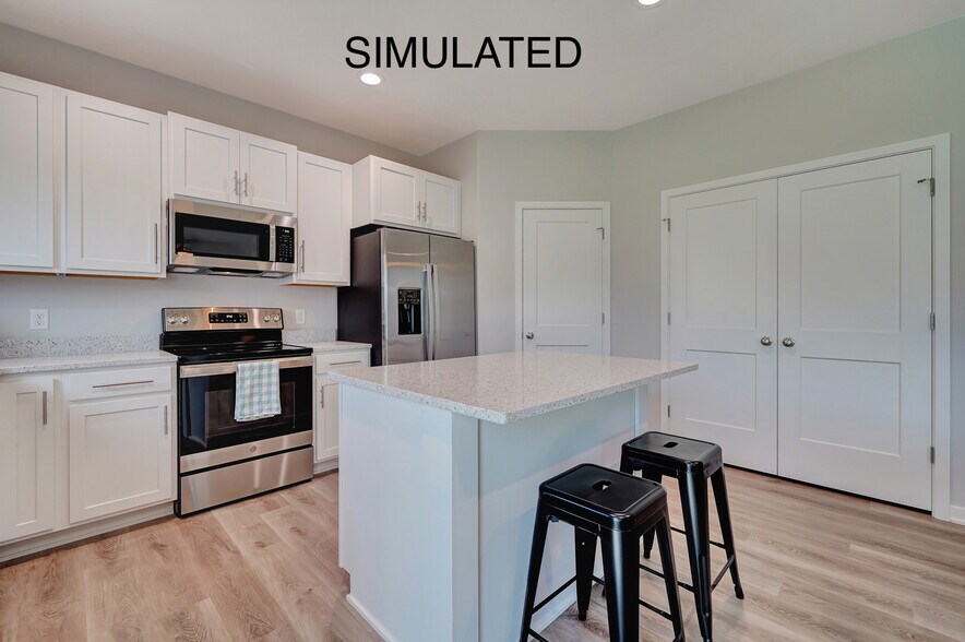 More Photos Of 5811 SW 11th St, Lincoln Apartments For Sale