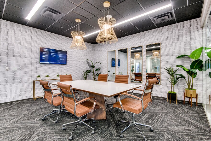 More Photos Of 511 E John Carpenter Fwy, Irving Coworking Space