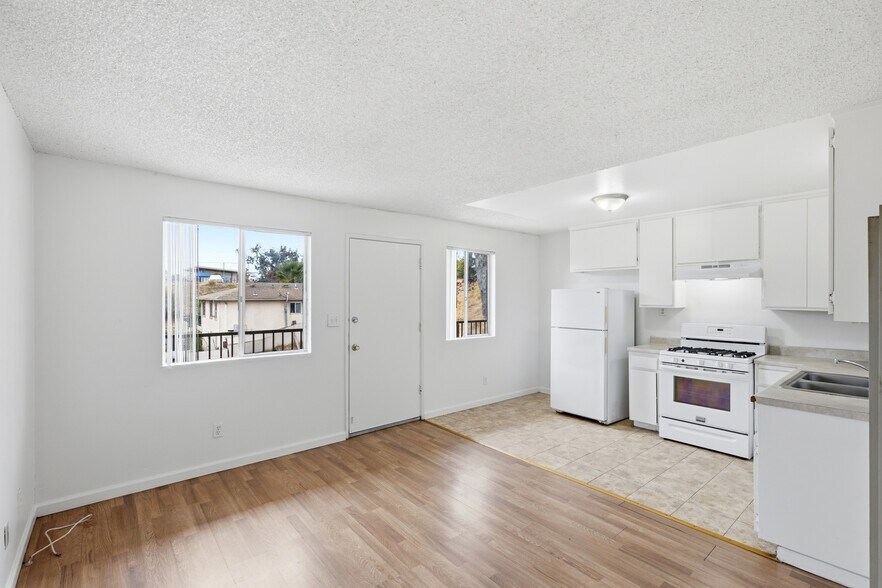 More Photos Of 3018 44th St, San Diego Apartments For Sale