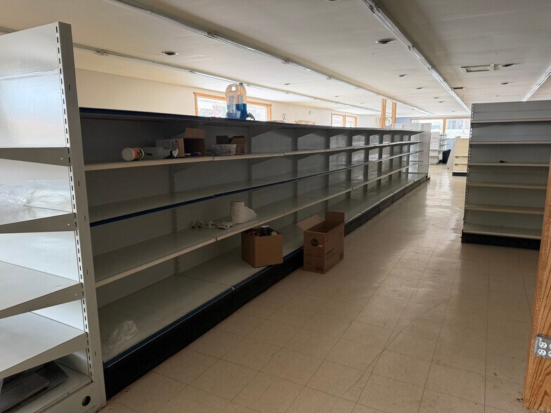 More Photos Of 156 S Flynn Rd, Westville Storefront For Lease