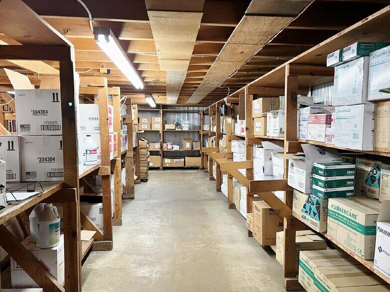 More Photos Of 511 N Marion St, Kirksville Flex For Sale