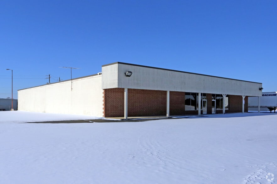 More Photos Of 620 Dr Donnie H Jones Jr Blvd, Princeton Freestanding For Lease