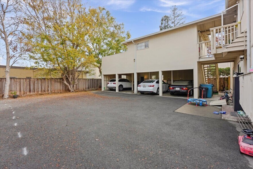 More Photos Of 2735 Byron St, Palo Alto Multifamily For Sale