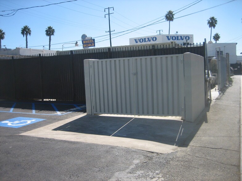 More Photos Of 4031 Sepulveda Blvd, Culver City Storefront For Lease
