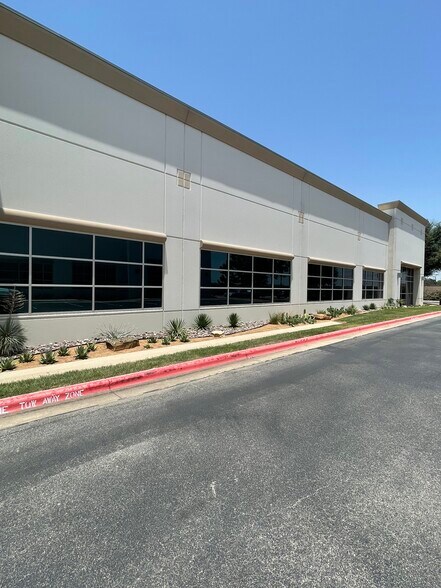 More Photos Of 3800 Quick Hill Rd, Austin Office For Lease