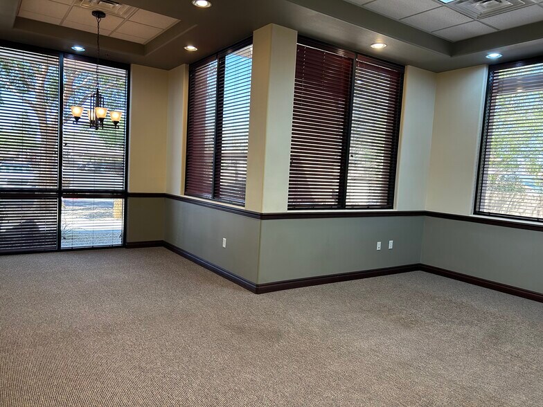 More Photos Of 1880 E Warm Springs Rd, Las Vegas Loft Creative Space For Sale