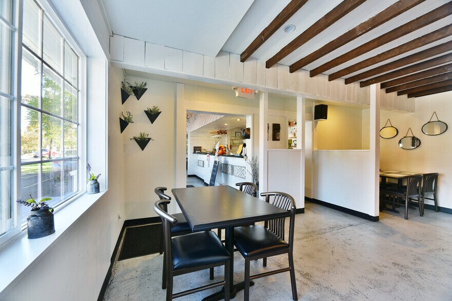 More Photos Of 1213 W Main St, Medford Restaurant For Sale