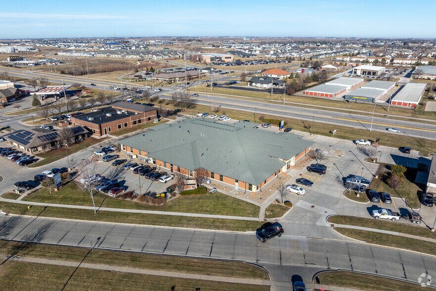 More Photos Of 40-64 E Hickman Rd, Waukee Medical For Sale