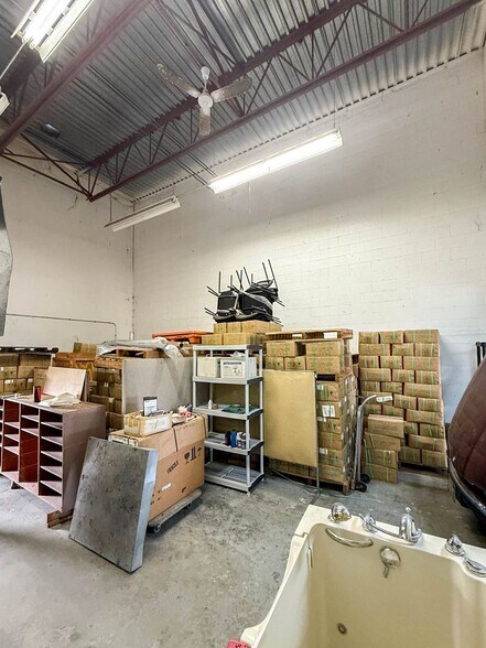 More Photos Of 9012 Oak St, Vancouver Warehouse For Sale
