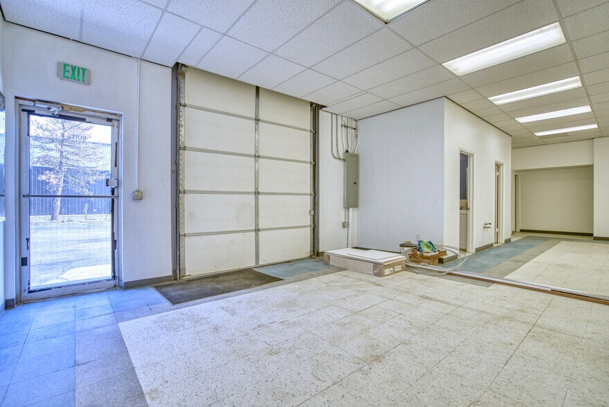 More Photos Of 2200 Central Ave, Boulder Manufacturing For Lease