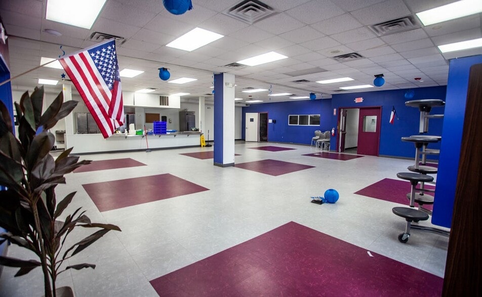 More Photos Of 12707 Cullen Blvd, Houston Schools For Sale