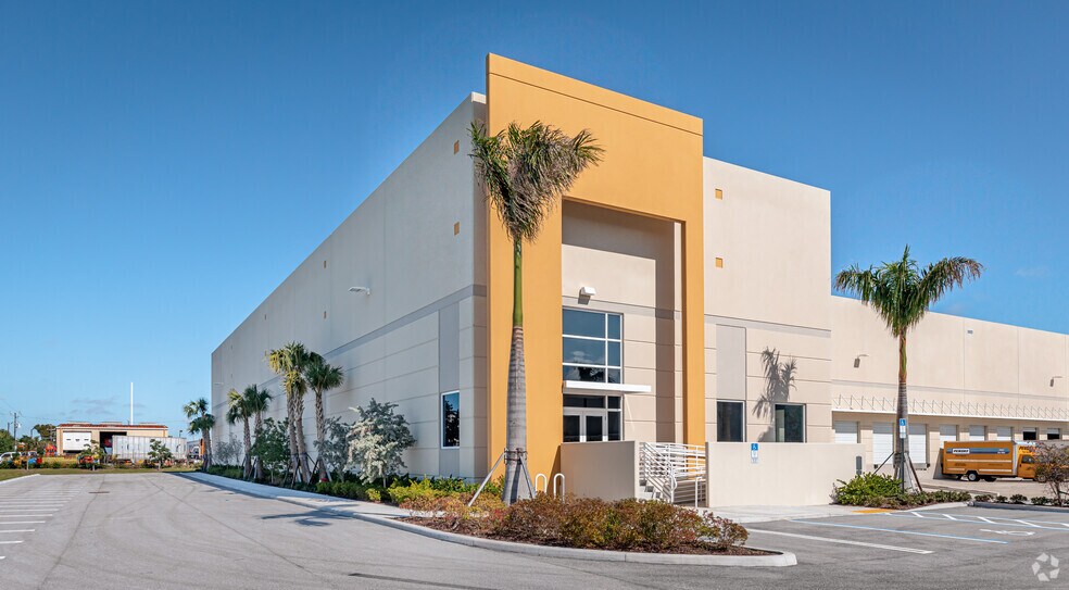 More Photos Of 1210 SW 35th Ave, Boynton Beach Unknown For Lease