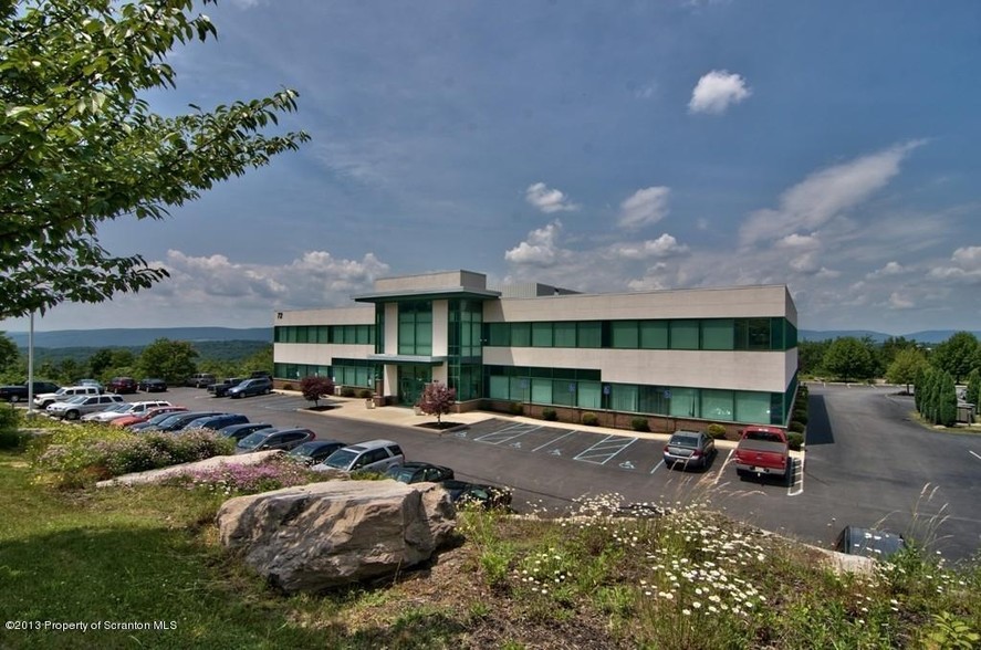 Primary Photo Of 72 Glenmaura National Blvd, Moosic Office For Lease