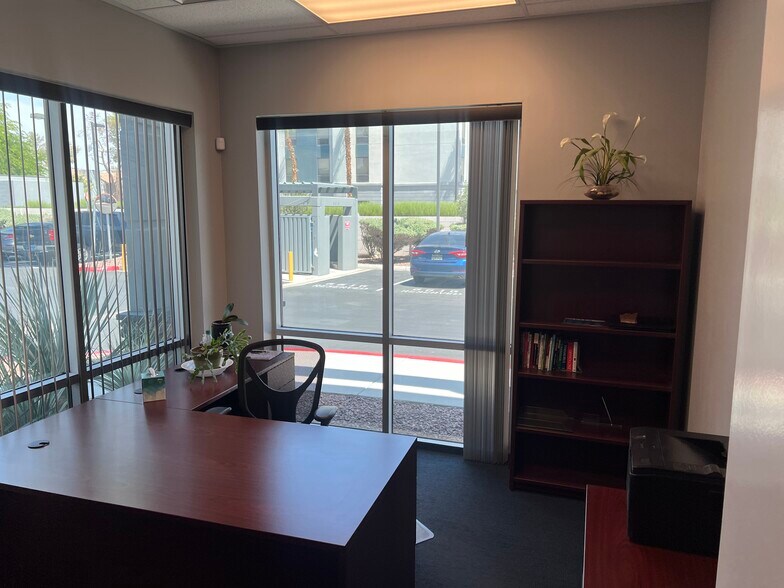 More Photos Of 6615 S Eastern Ave, Las Vegas Office For Lease