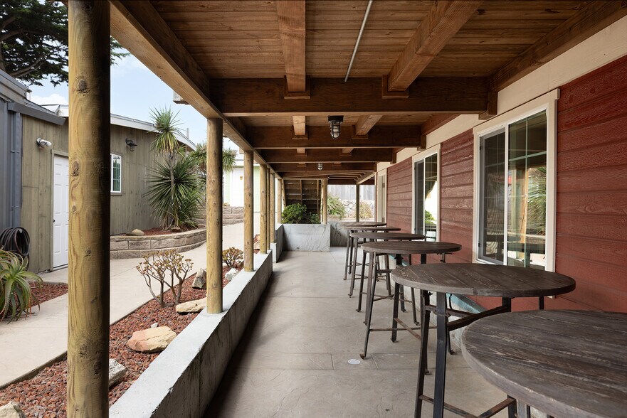 More Photos Of 7550-7552 Sandholdt Rd, Moss Landing Specialty For Sale