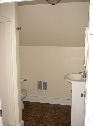 More Photos Of 139-141 S Loudoun St, Winchester Apartments For Sale