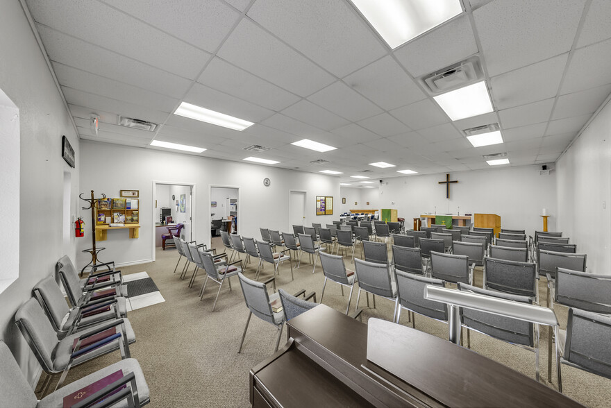 More Photos Of 3411 N Highway 281, Marble Falls Office For Sale