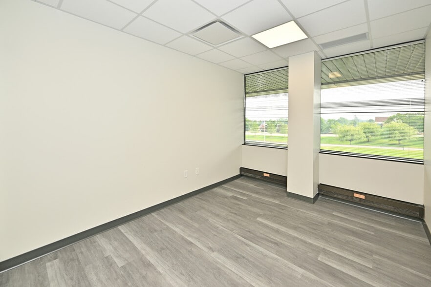 More Photos Of 50 Tice Blvd, Woodcliff Lake Office For Lease