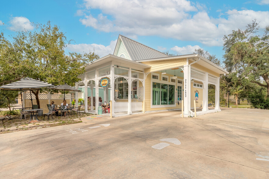 Primary Photo Of 197 E Church St, Deland Restaurant For Sale