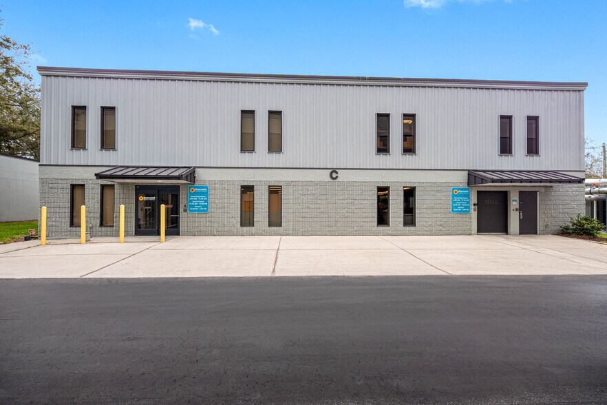 More Photos Of 6801 E Hillsborough Ave, Tampa Office Residential For Lease