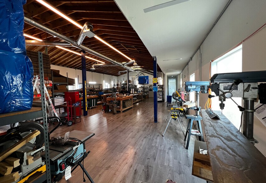 More Photos Of , Los Angeles Flex For Sale