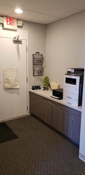 More Photos Of 3860 Race Rd, Cincinnati Medical For Sale