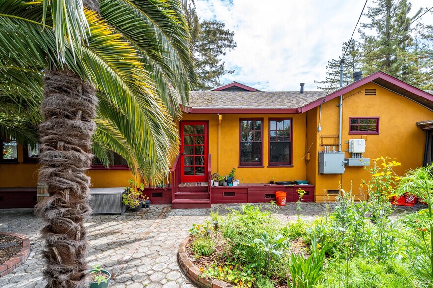 More Photos Of 75 Fremont Dr, Sonoma Storefront Retail Residential For Sale