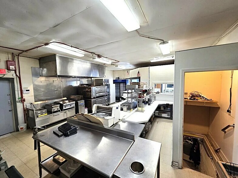 More Photos Of , Midlothian General Retail For Sale