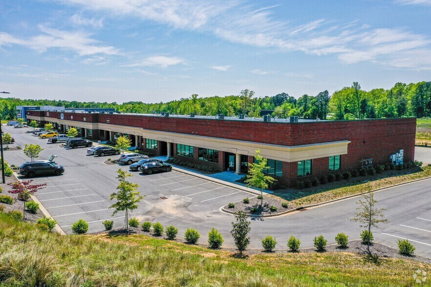 More Photos Of 9499 Old Bailes Rd, Fort Mill Light Distribution For Lease