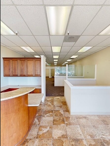 More Photos Of 7925-8075 San Miguel Canyon Rd, Salinas General Retail For Lease