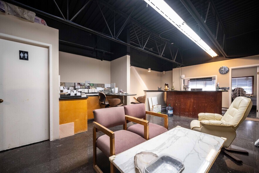 More Photos Of 12671 Bathgate Way, Richmond Warehouse For Sale