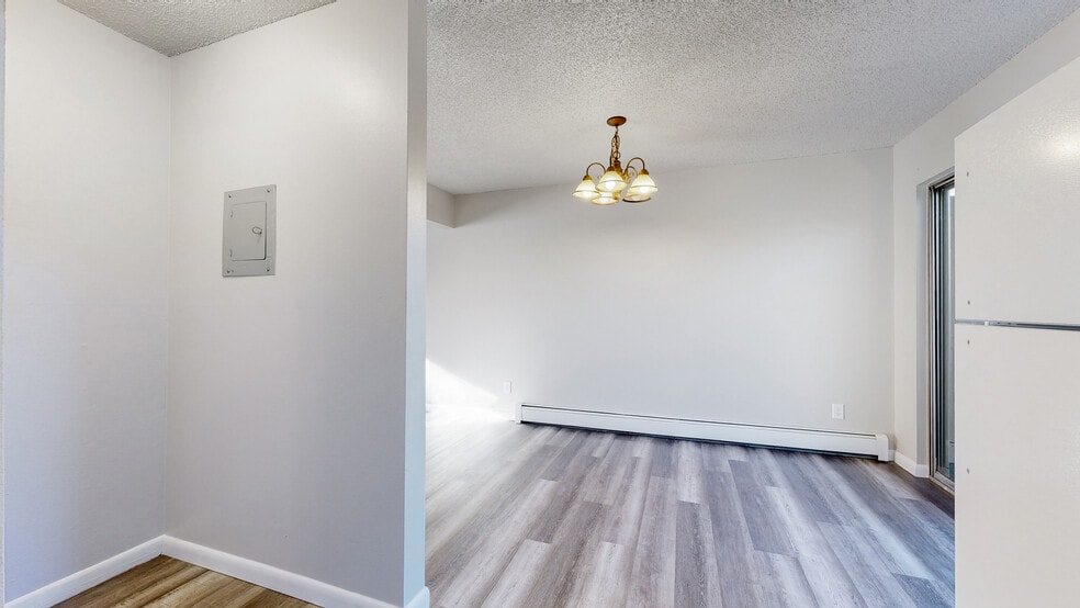 More Photos Of 807-813 37th Ave, Greeley Apartments For Sale