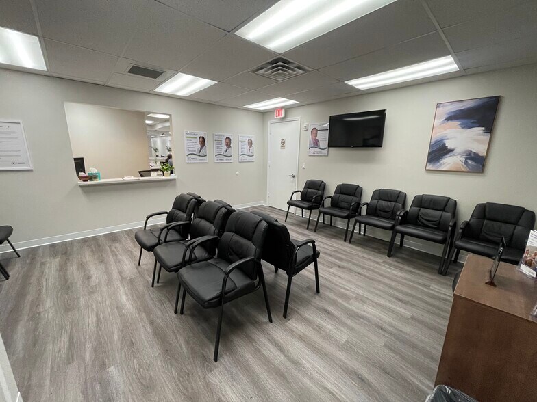More Photos Of 3700 Washington St, Hollywood Medical For Lease