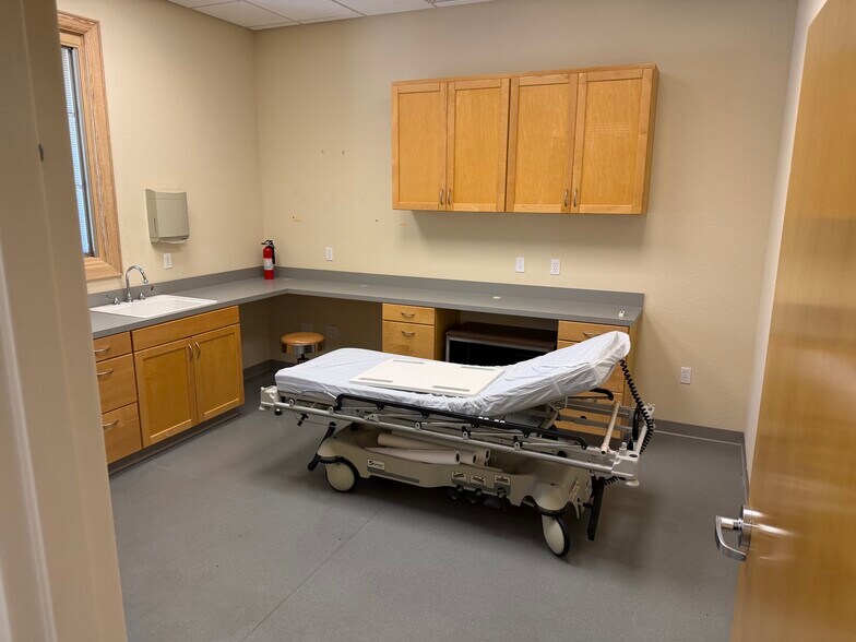 More Photos Of 1155 NW 64th Ter, Gainesville Medical For Sale
