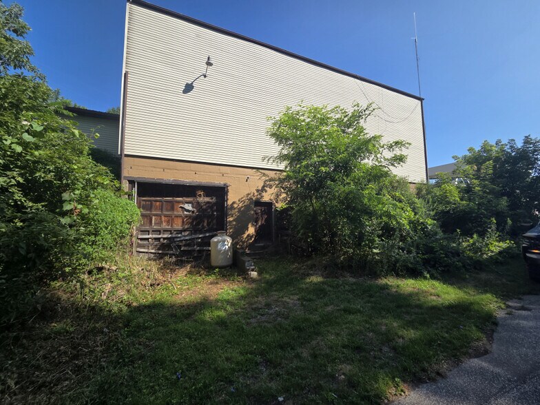More Photos Of 10543 Old Lake Rd, Lake City Service Station For Sale