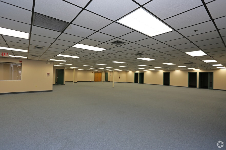 More Photos Of 1700 NW 66th Ave, Plantation Office For Lease