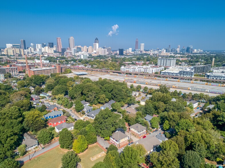 More Photos Of 692 Kirkwood Ave SE, Atlanta Storefront Retail Residential For Sale