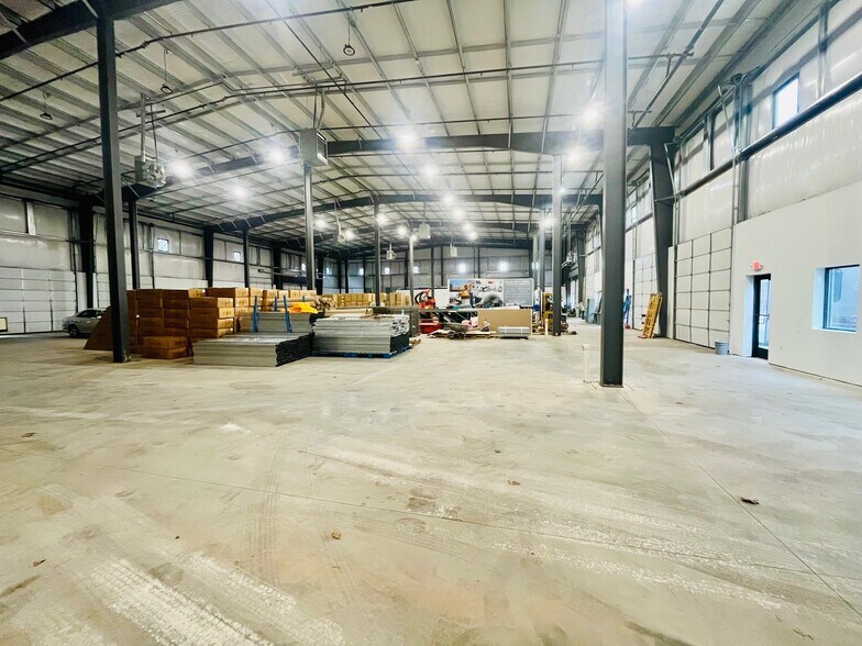 More Photos Of 3301-3393 S Clinton Ave, South Plainfield Light Distribution For Lease