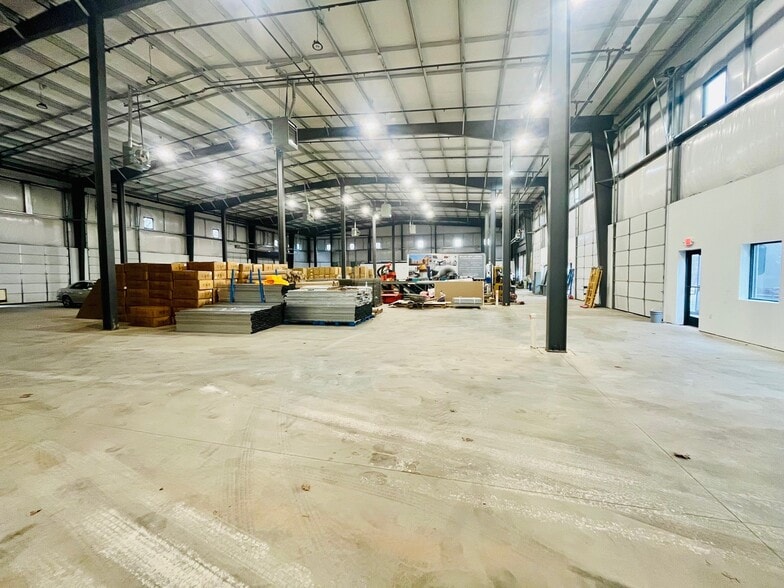 More Photos Of 3301-3393 S Clinton Ave, South Plainfield Light Distribution For Lease