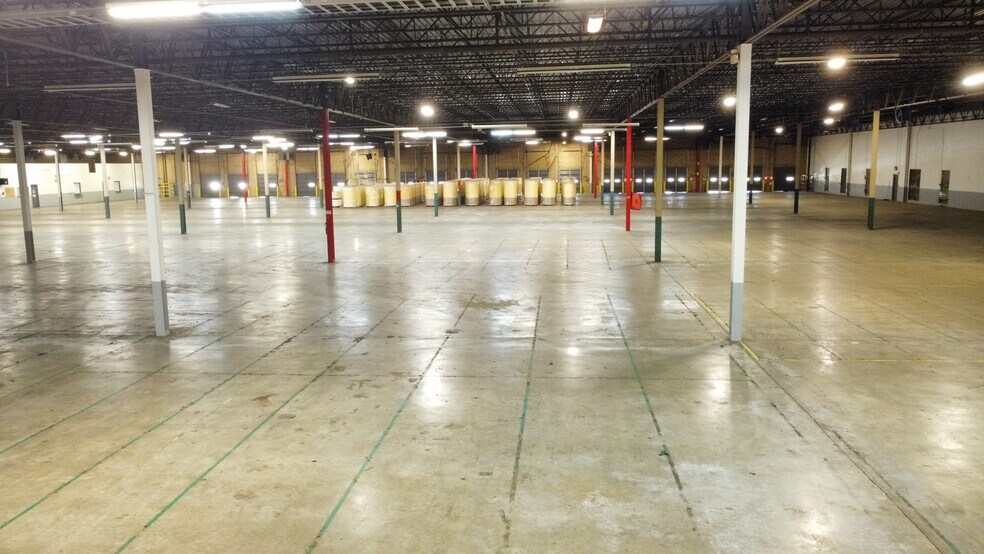 More Photos Of 1422 Wix Rd, Dillon Industrial For Lease