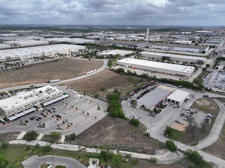 More Photos Of Verde Parkway, Schertz Land For Sale