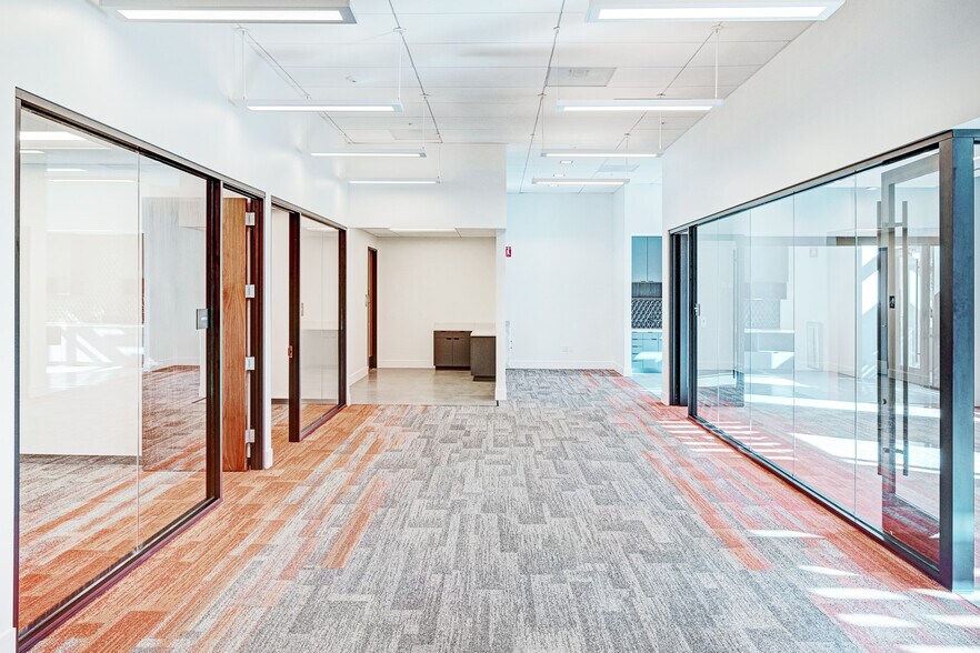 More Photos Of 3211 Mission Oaks Blvd, Camarillo Warehouse For Lease