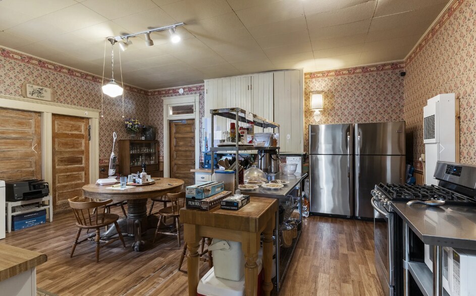 More Photos Of 600 N B St, Cripple Creek Hotel For Sale